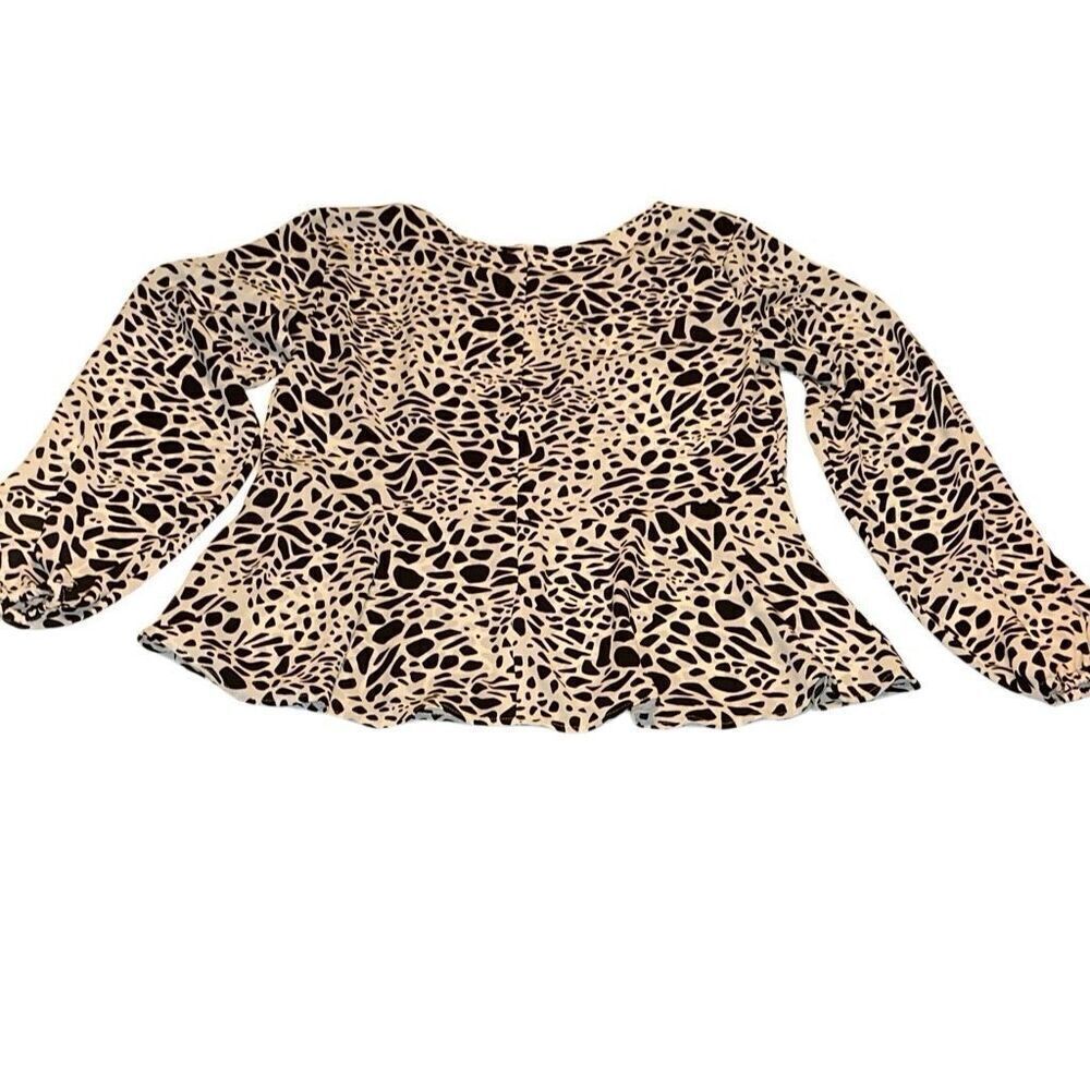 LOFT Black & White Animal Print Long Sleeve Peplum Blouse Top Ladies Size 2